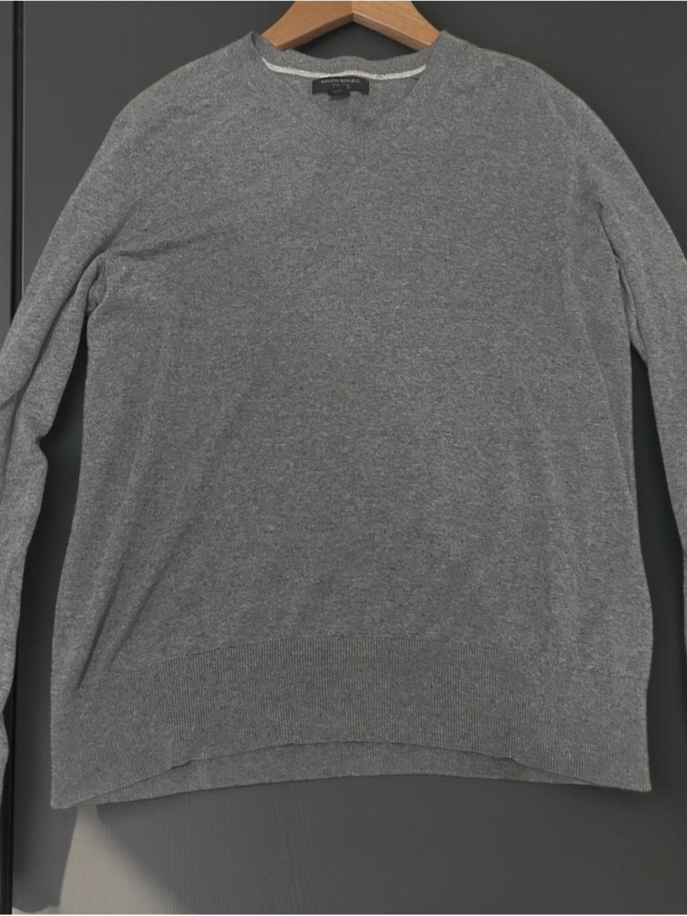Banana Republic Men’s Silk Linen Gray Crewneck Long-Sleeve